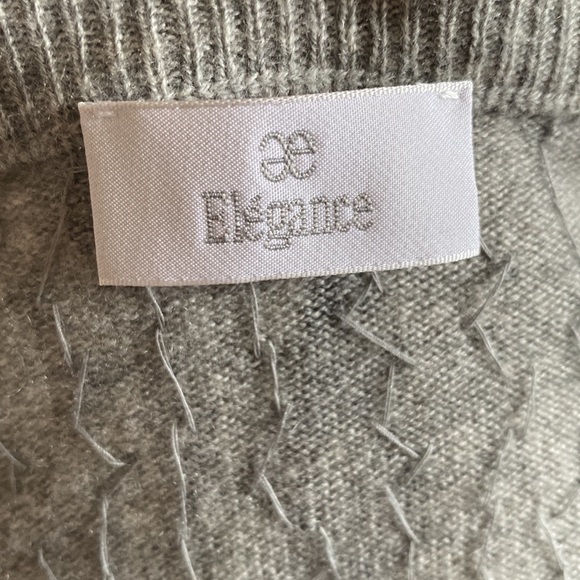 Elegance Paris one of a kind luxury cardigan! 70% wool 30% cashmere! So soft! - Picture 8 of 14